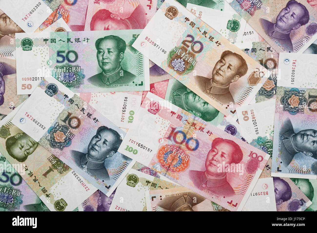 Collage di sfondo di cinesi Rmb banconote o Yuan con il Presidente Mao sulla parte anteriore di ciascuna fattura Foto Stock