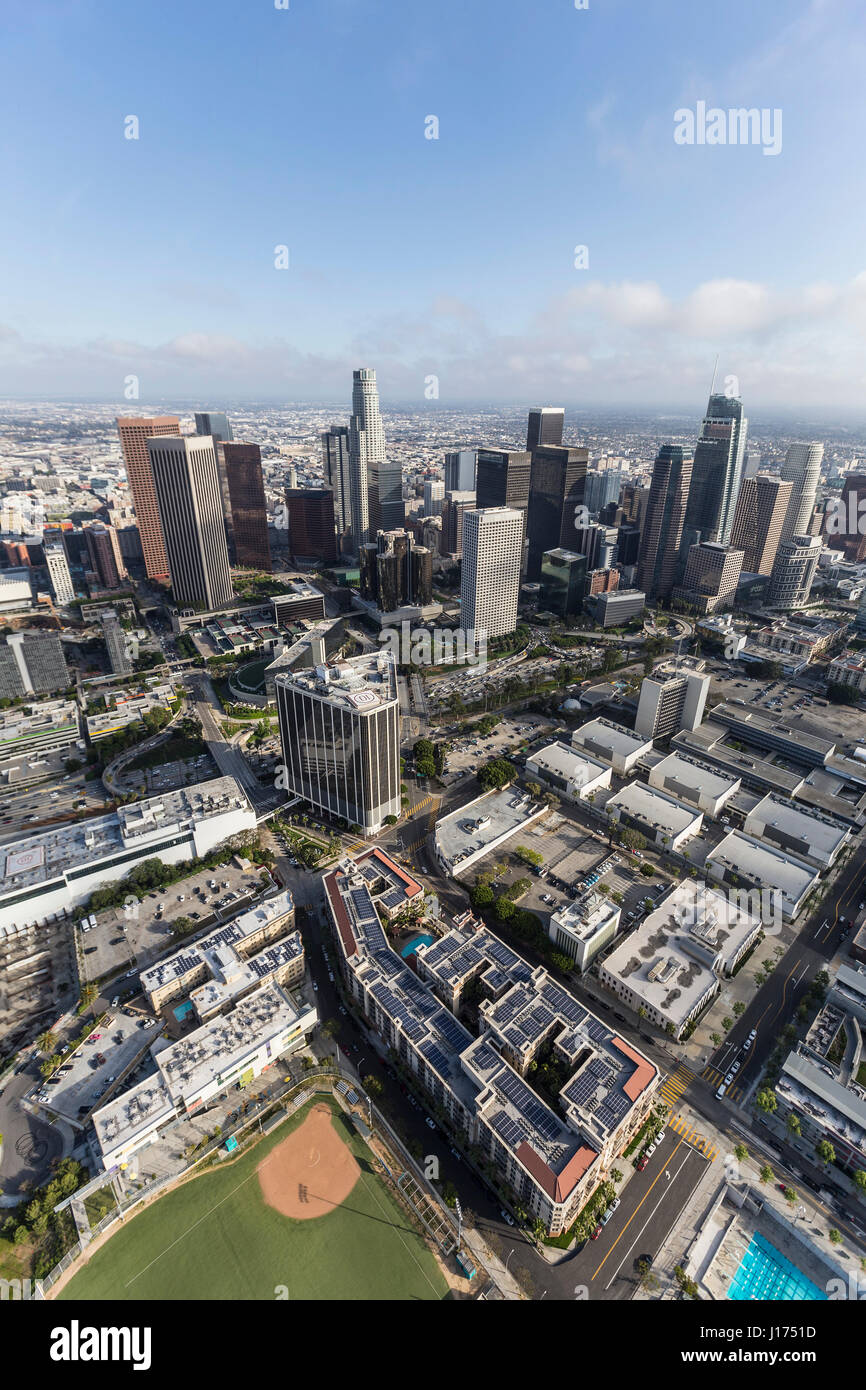 Pomeriggio Vista aerea del centro cittadino di Los Angeles in California del Sud. Foto Stock