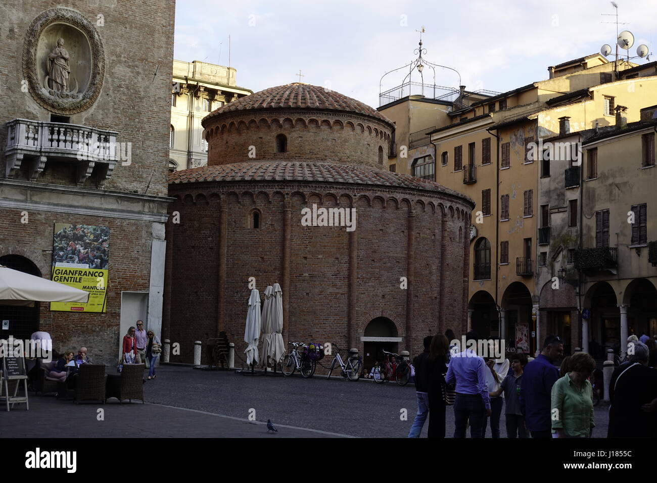 L'Italia, Mantova, Mantova, Piazza Sordello, il Palazzo Castiglioni Foto Stock