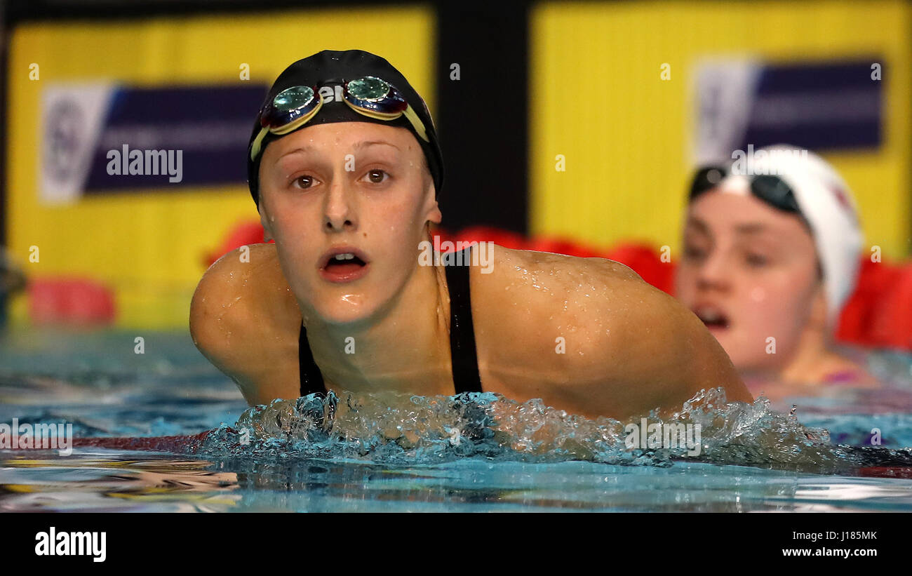 Imogen Clark reagisce vincendo la donna 50 metri rana durante il giorno uno  del 2017 British Nuoto Campionati al Ponds Forge, Sheffield Foto stock -  Alamy