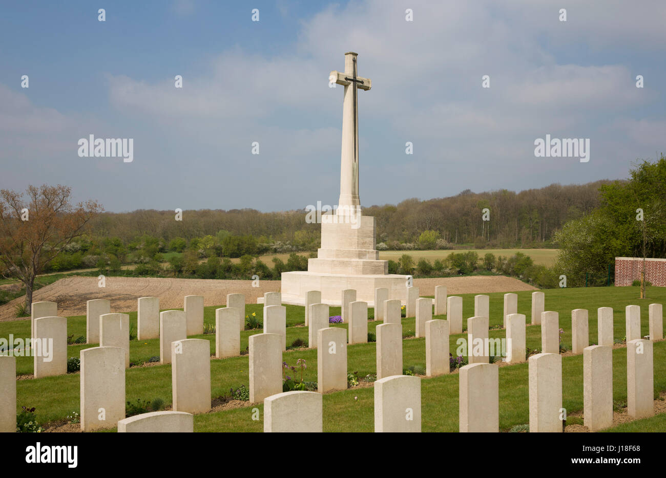 Il grande cimitero di guerra in Maroueil, Francia Foto Stock