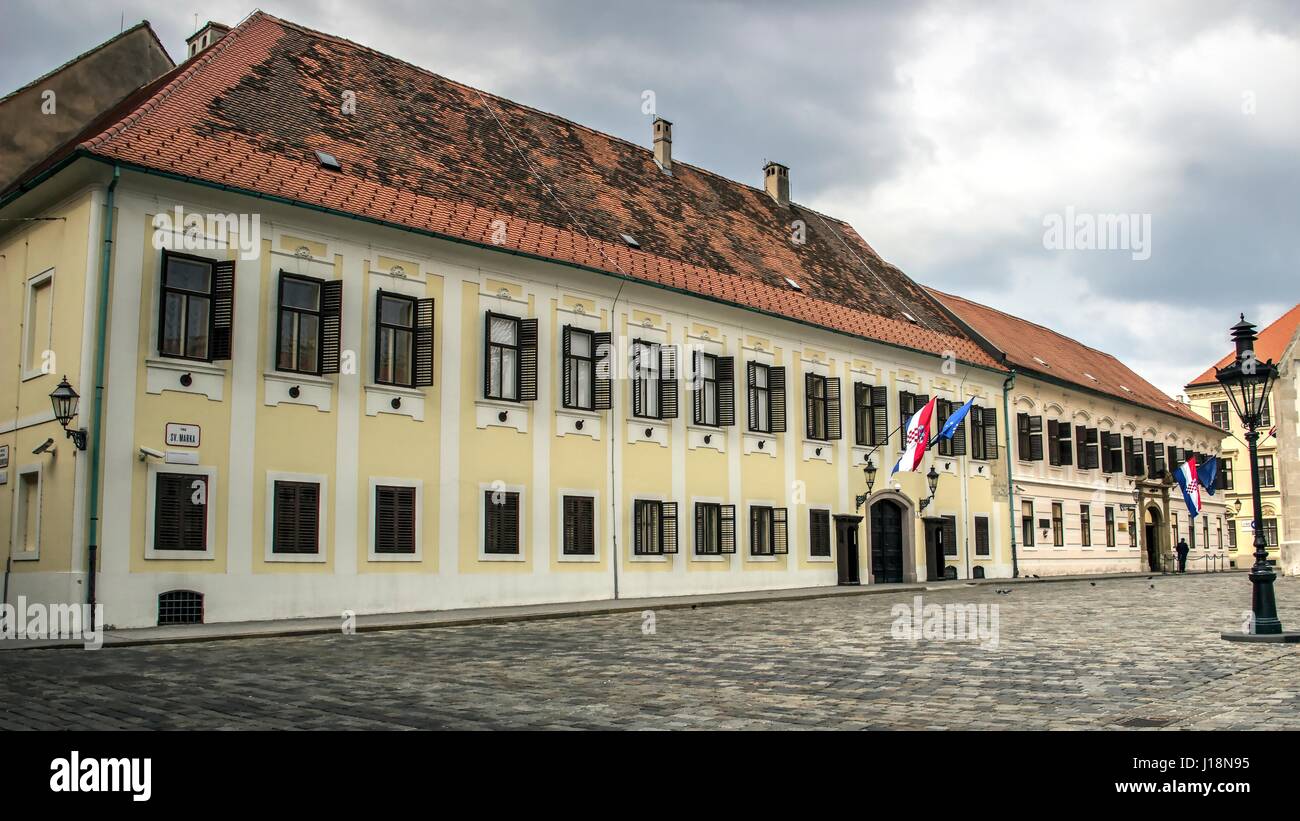 Zagabria, Croazia - Conte il Palace (Banski dvori) croata sede del Governo sulla Piazza San Marco Foto Stock