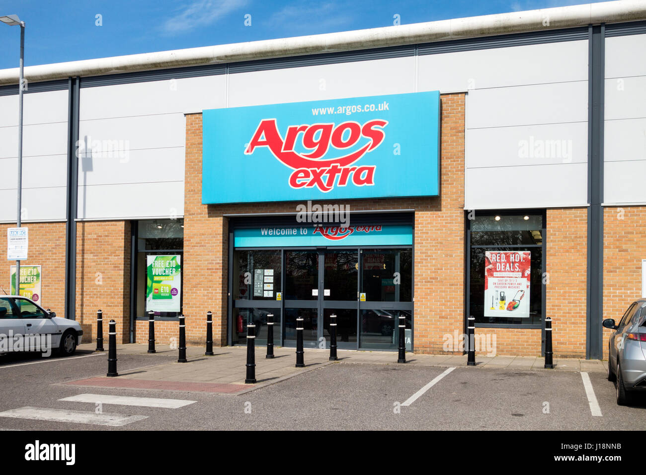 Argos Extra Store front, Warminster, Wiltshire, Inghilterra, Regno Unito Foto Stock