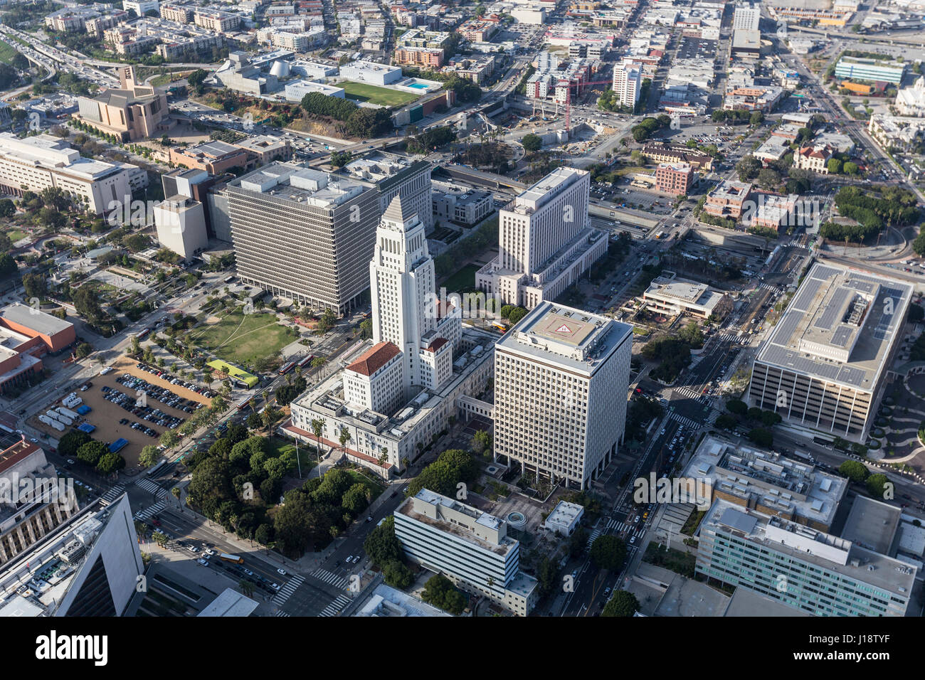 Pomeriggio Vista aerea di Los Angeles Civic Center e al Municipio di edifici. Foto Stock