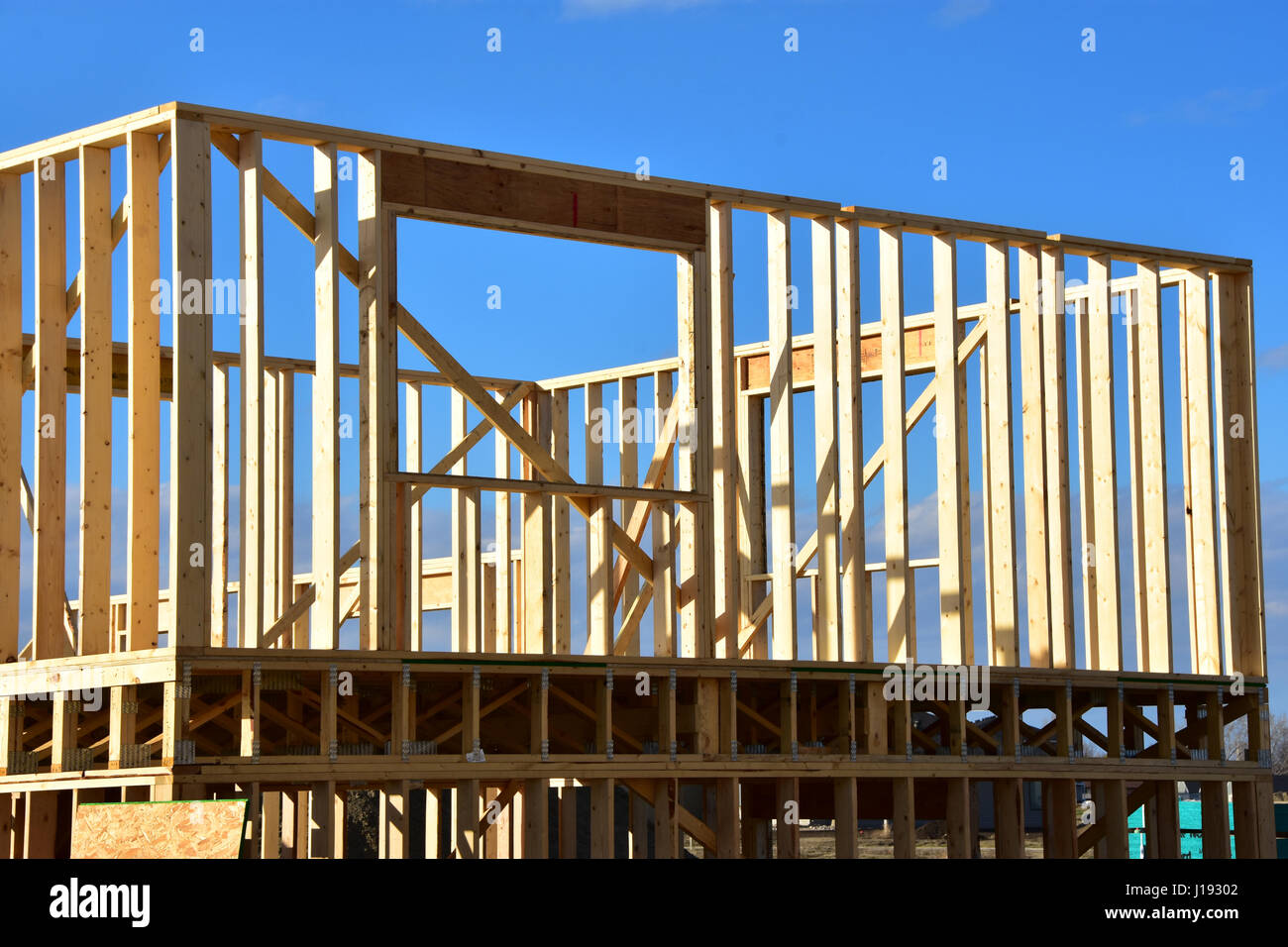 Telaio in legno casa residenziale in costruzione. Foto Stock