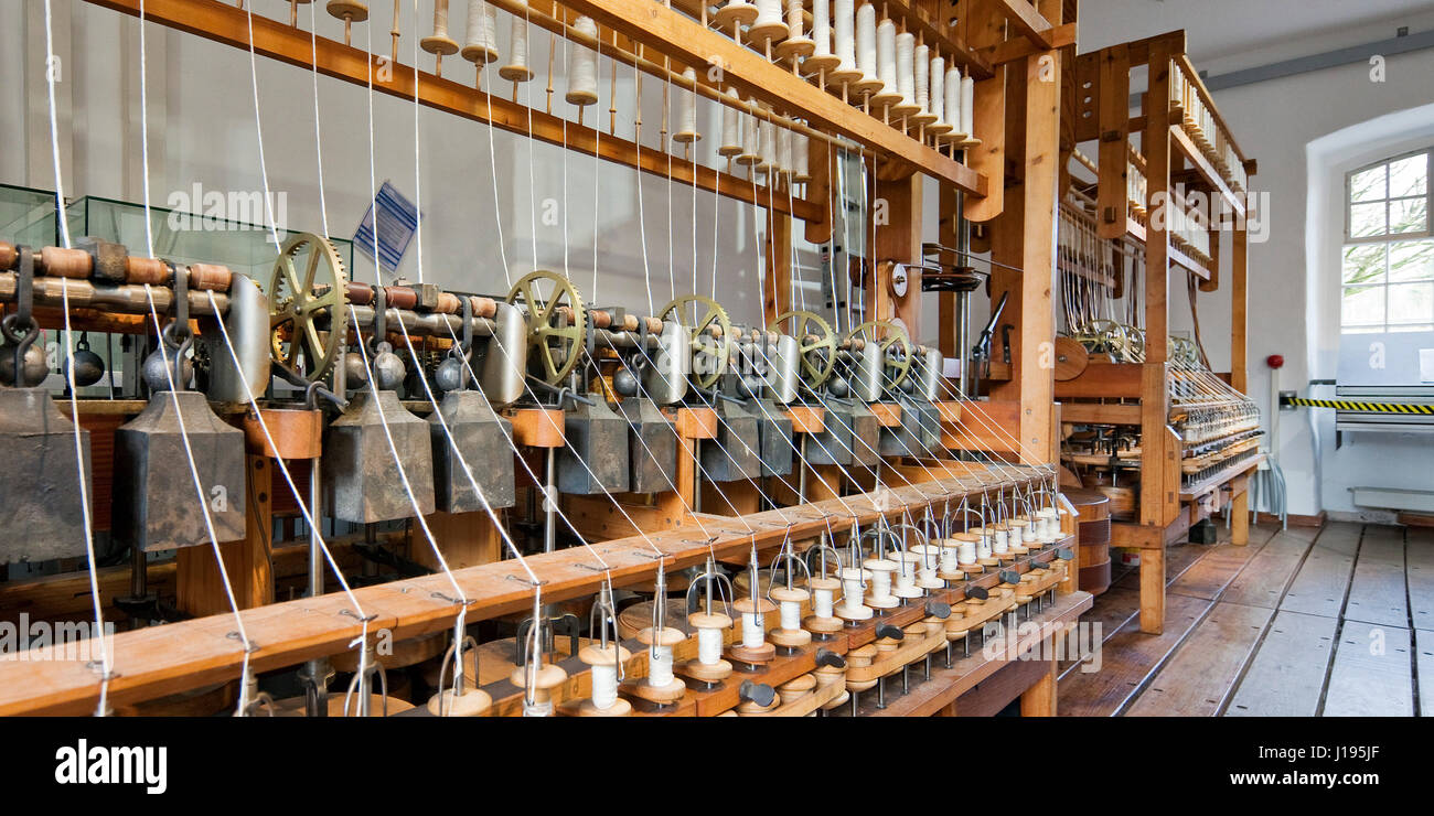 Museo Industriale di Cromford, la macchina con il cotone viene elaborato per il filato, fabbrica tessile, Ratingen, Nord Reno-Westfalia, Germania Foto Stock