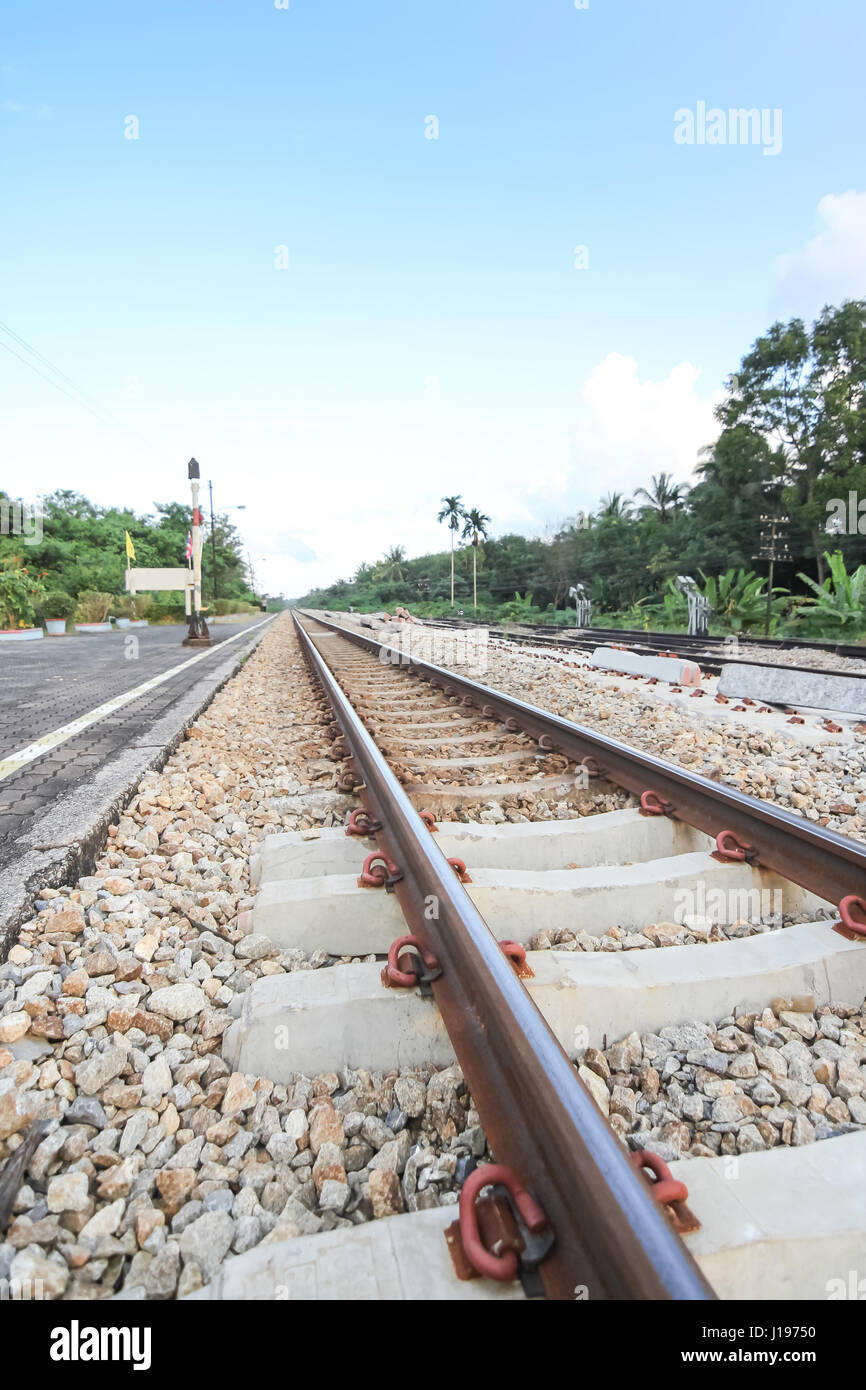 Ferrovia in linea di veduta in Thailandia Foto Stock