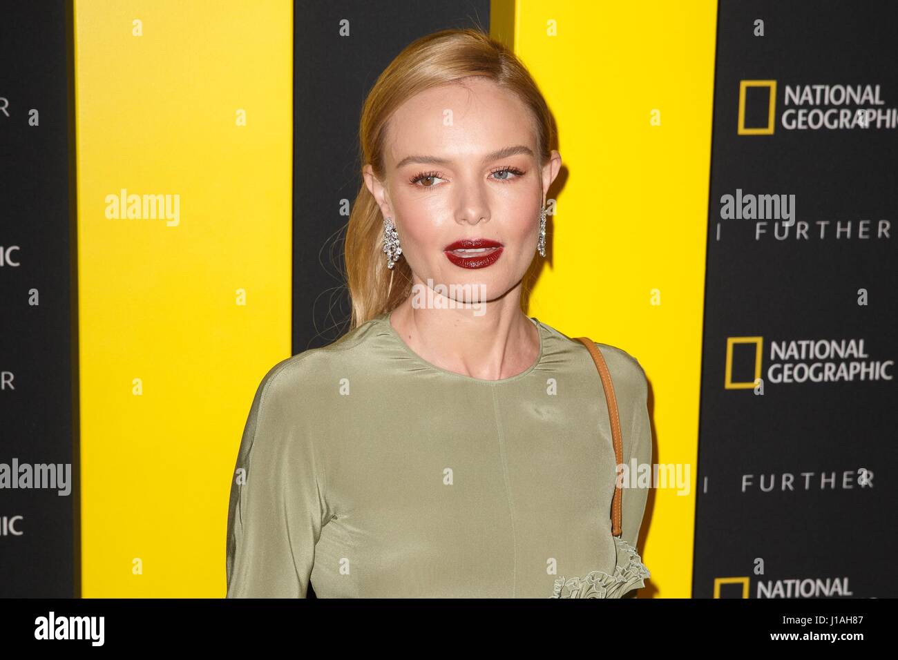 New York, NY, STATI UNITI D'AMERICA. Xix Apr, 2017. Kate Bosworth presso gli arrivi per il National Geographic è ulteriormente Upfront anteriore Presentazione, jazz presso il Lincoln Center di Frederick P. Rose Hall di New York, NY Aprile 19, 2017. Credito: Jason Smith/Everett raccolta/Alamy Live News Foto Stock