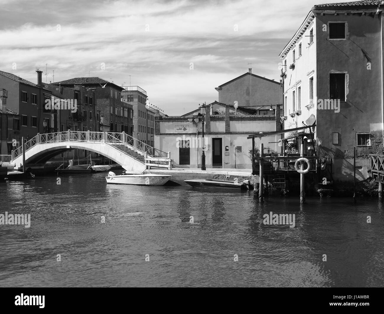 Barche e ponte in guidecca in Venezia Foto Stock