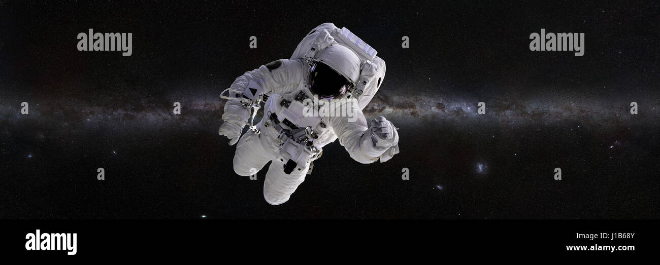 Astronauta di fronte alla Via Lattea (3d illustrazione banner, elementi di questa immagine sono arredate dalla NASA) Foto Stock