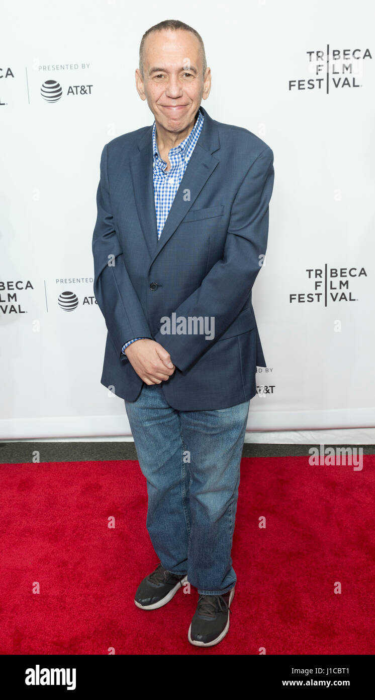 New York, Stati Uniti. Xix Apr, 2017. Gilbert Gottfried assiste movie Clive Davis: la colonna sonora della nostra vita Premiere al Radio City Music Hall durante il Tribeca Film Festival di apertura di credito notte: Lev Radin/Pacific Press/Alamy Live News Foto Stock