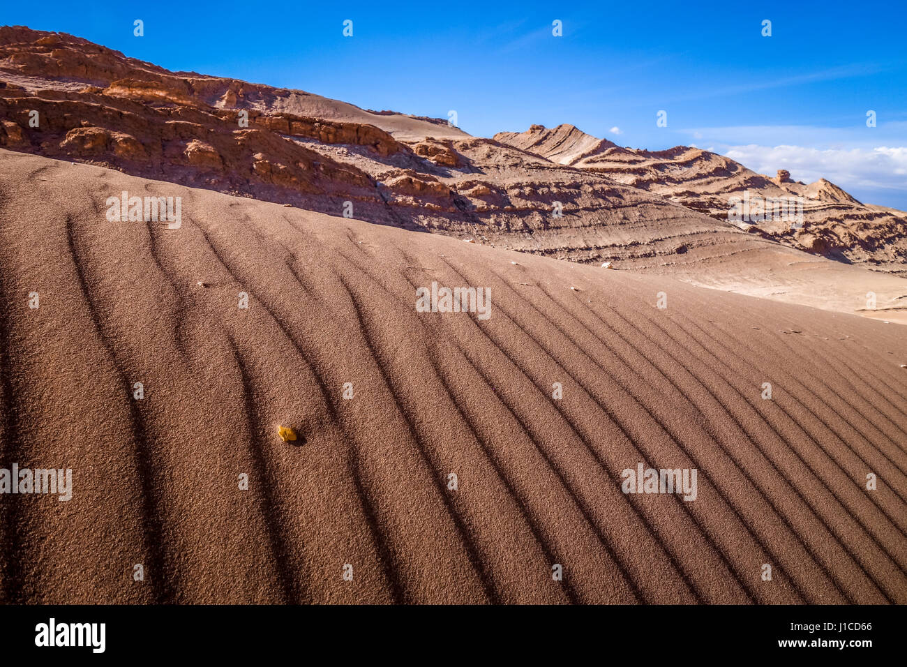 Le dune di sabbia del paesaggio in Valle de la Luna, San Pedro de Atacama, Cile Foto Stock