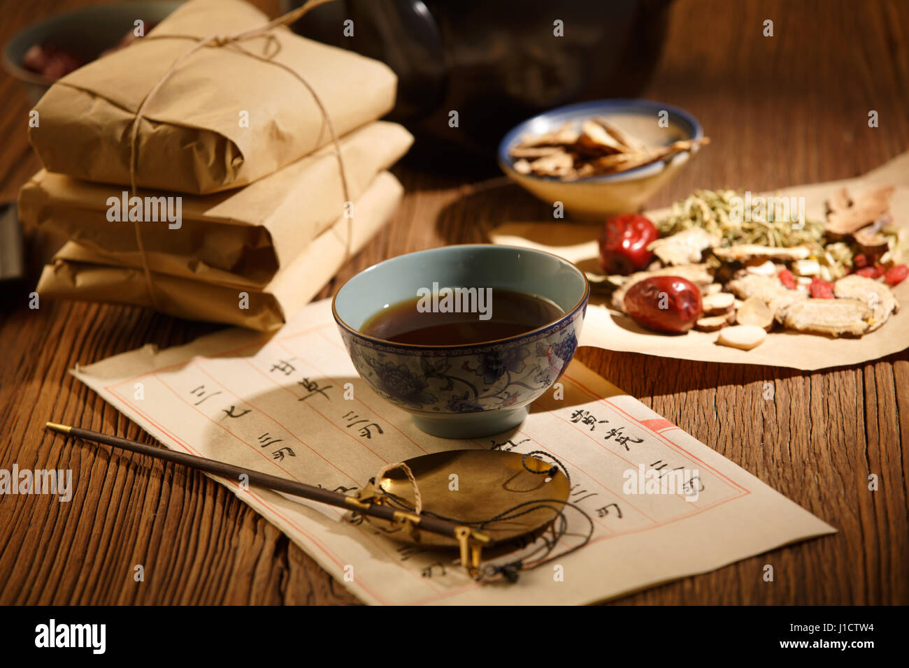 Medicina tradizionale cinese Foto Stock