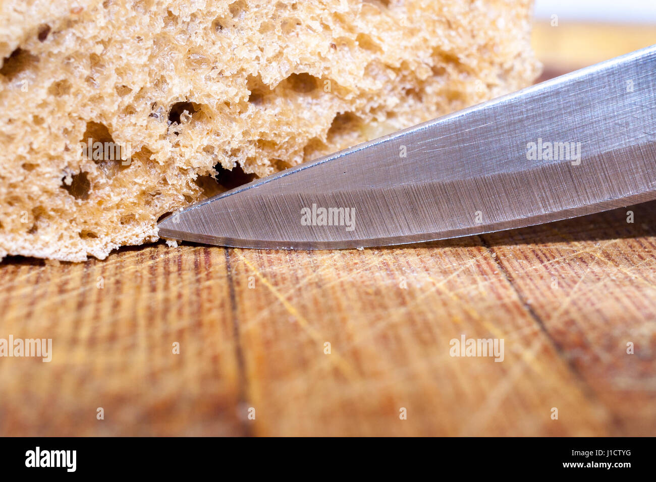 Taglia il pane immagini e fotografie stock ad alta risoluzione - Alamy