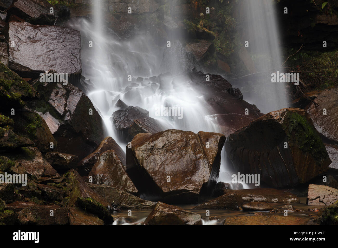 Melincourt cascata nella valle di Neath, Galles Foto Stock