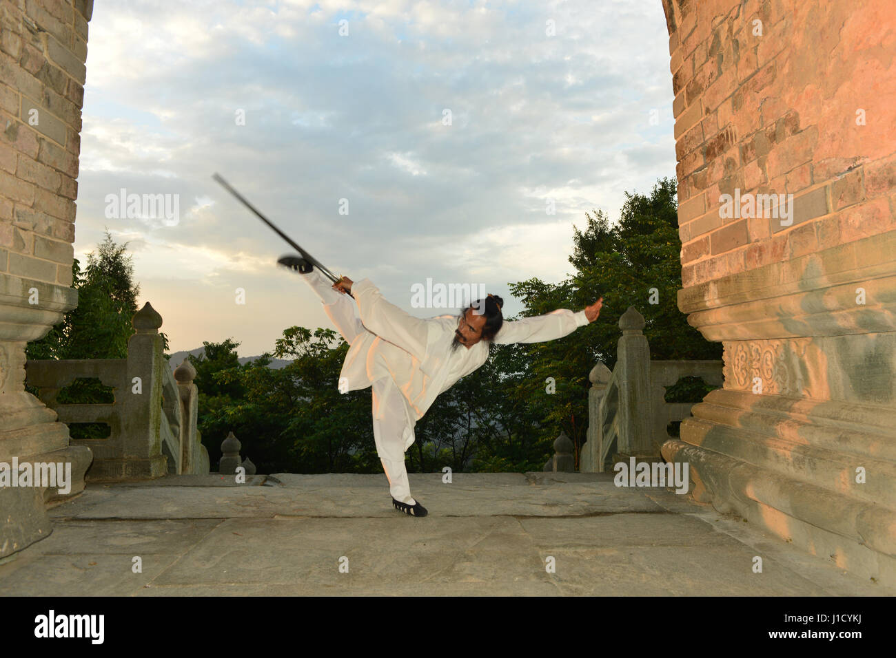 Tai Chi spada Foto Stock