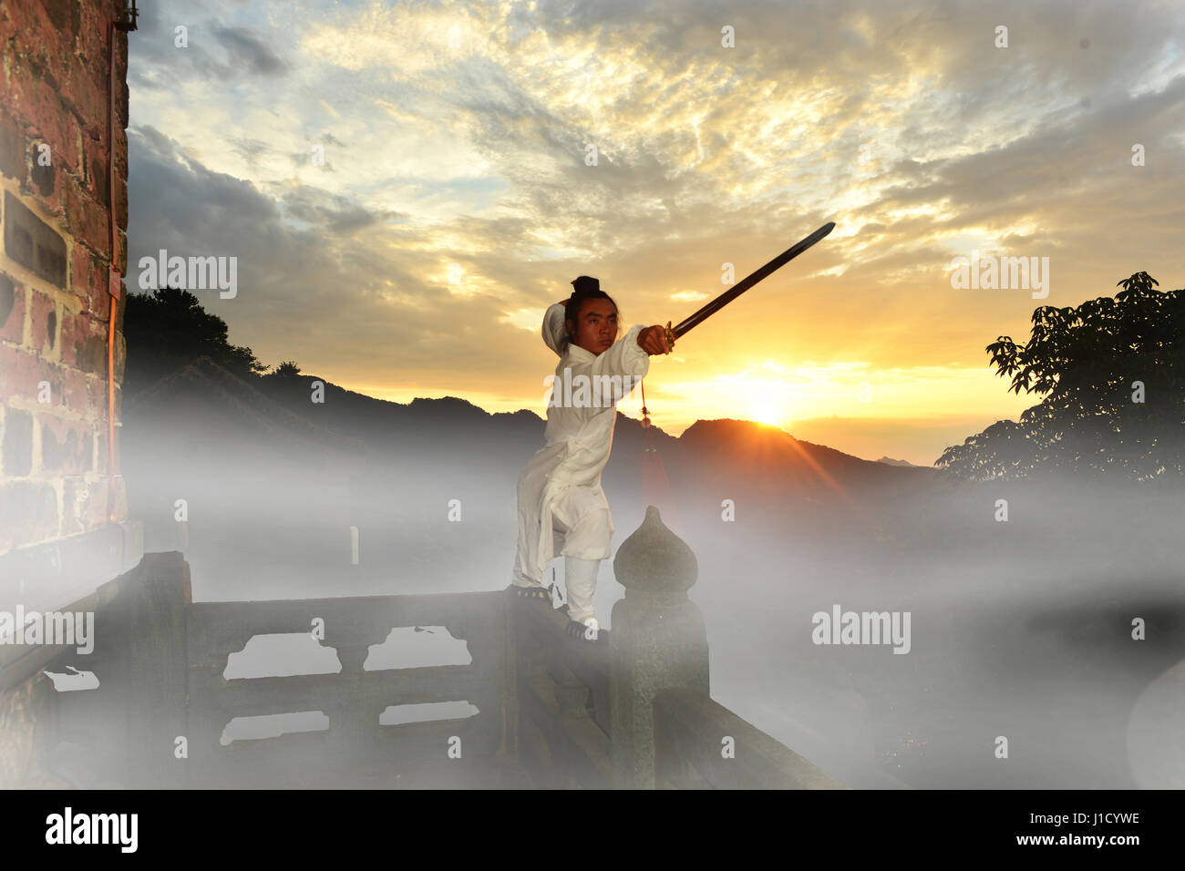 Tai Chi spada Foto Stock