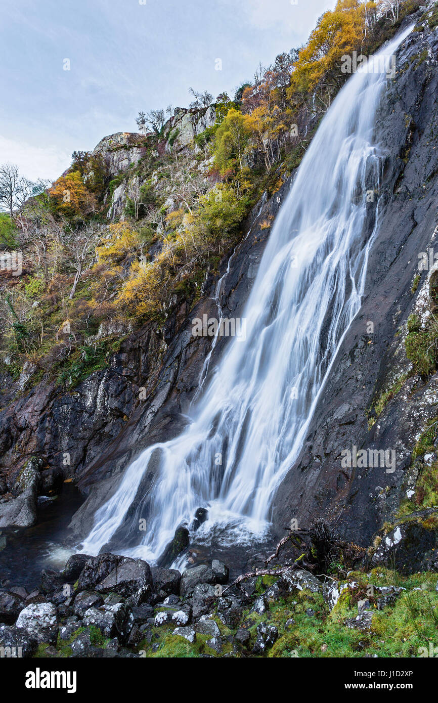 Aber Falls (Rhaeadr-fawr) vicino Abergwyngregyn Gwynedd North Wales UK Novembre 53500 Foto Stock