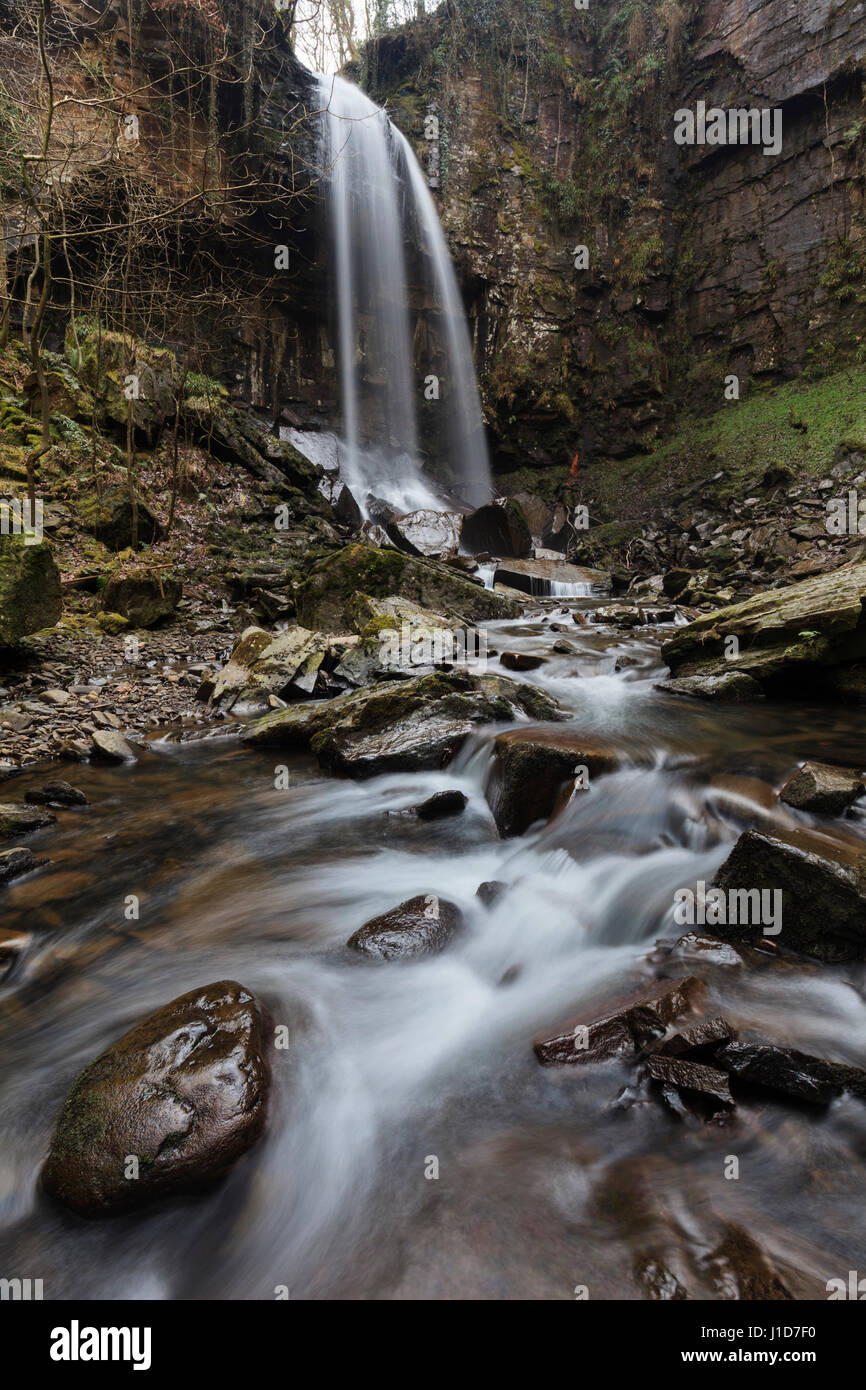 Melincourt cascata nella valle di Neath, Galles Foto Stock