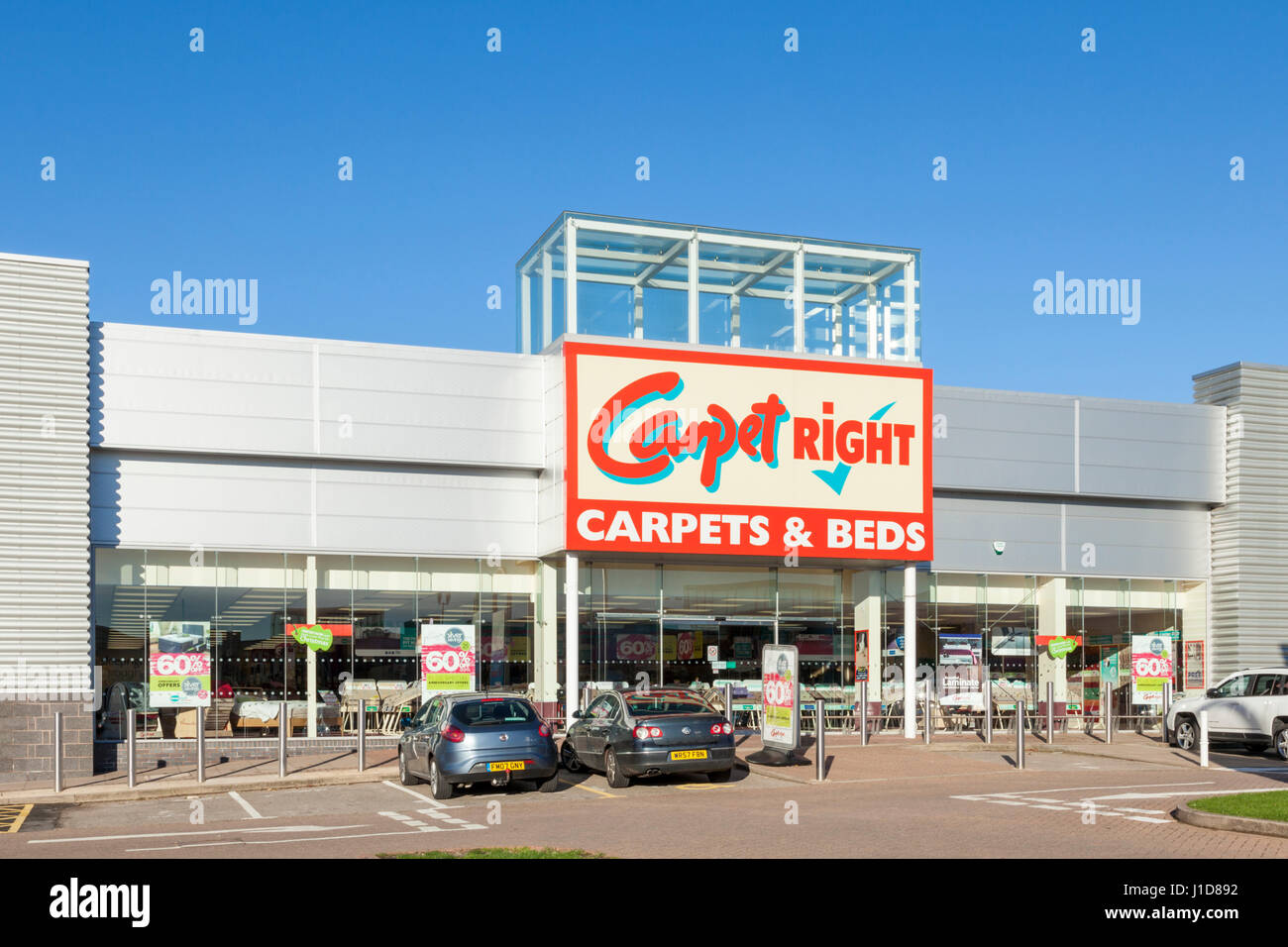 Tappeto destro al negozio Castle Marina Retail Park, Nottingham, Inghilterra, Regno Unito Foto Stock