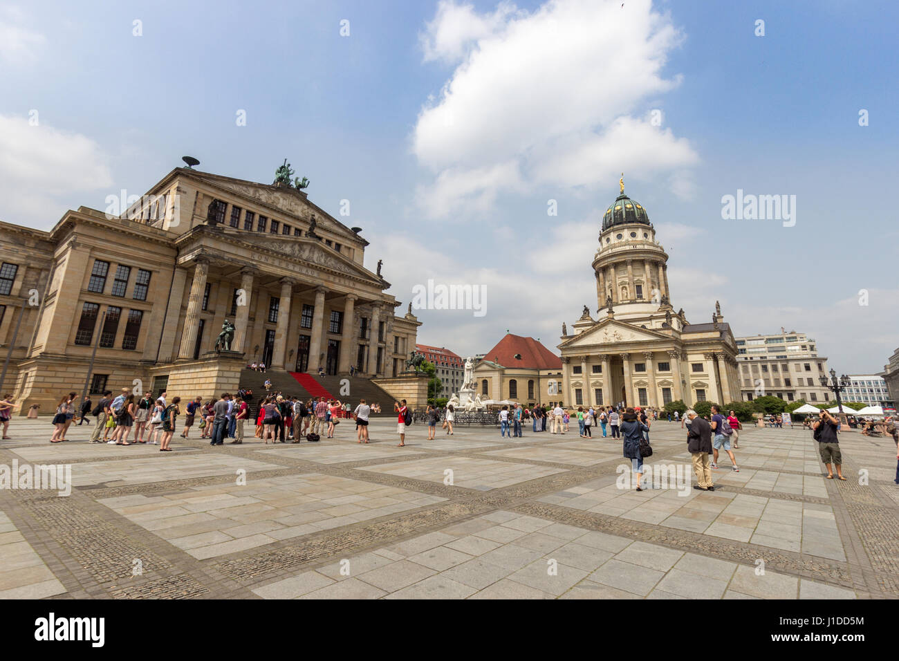 Berlino, Germania - 23 Maggio 2014: Cattedrale tedesca e la sala concerti in piazza Gendarmenmarkt a Berlino, Germania. Foto Stock