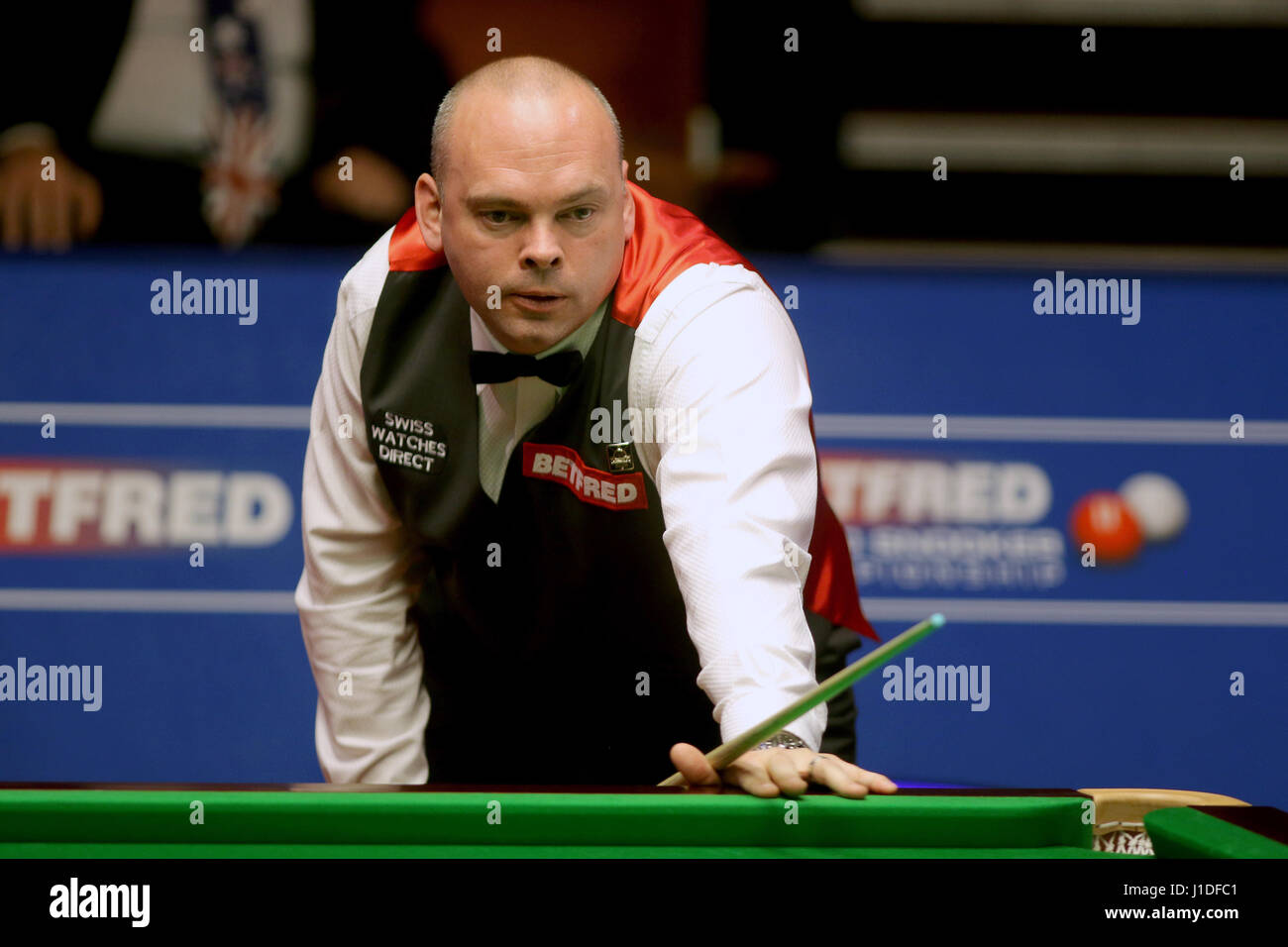 Stuart Bingham durante il giorno sei del Betfred Snooker Campionati del mondo presso il Teatro Crucble, Sheffield. Stampa foto di associazione. Picture Data: giovedì 20 aprile, 2017. Vedere PA storia del mondo di snooker. Foto di credito dovrebbe leggere: Richard Venditori/filo PA Foto Stock