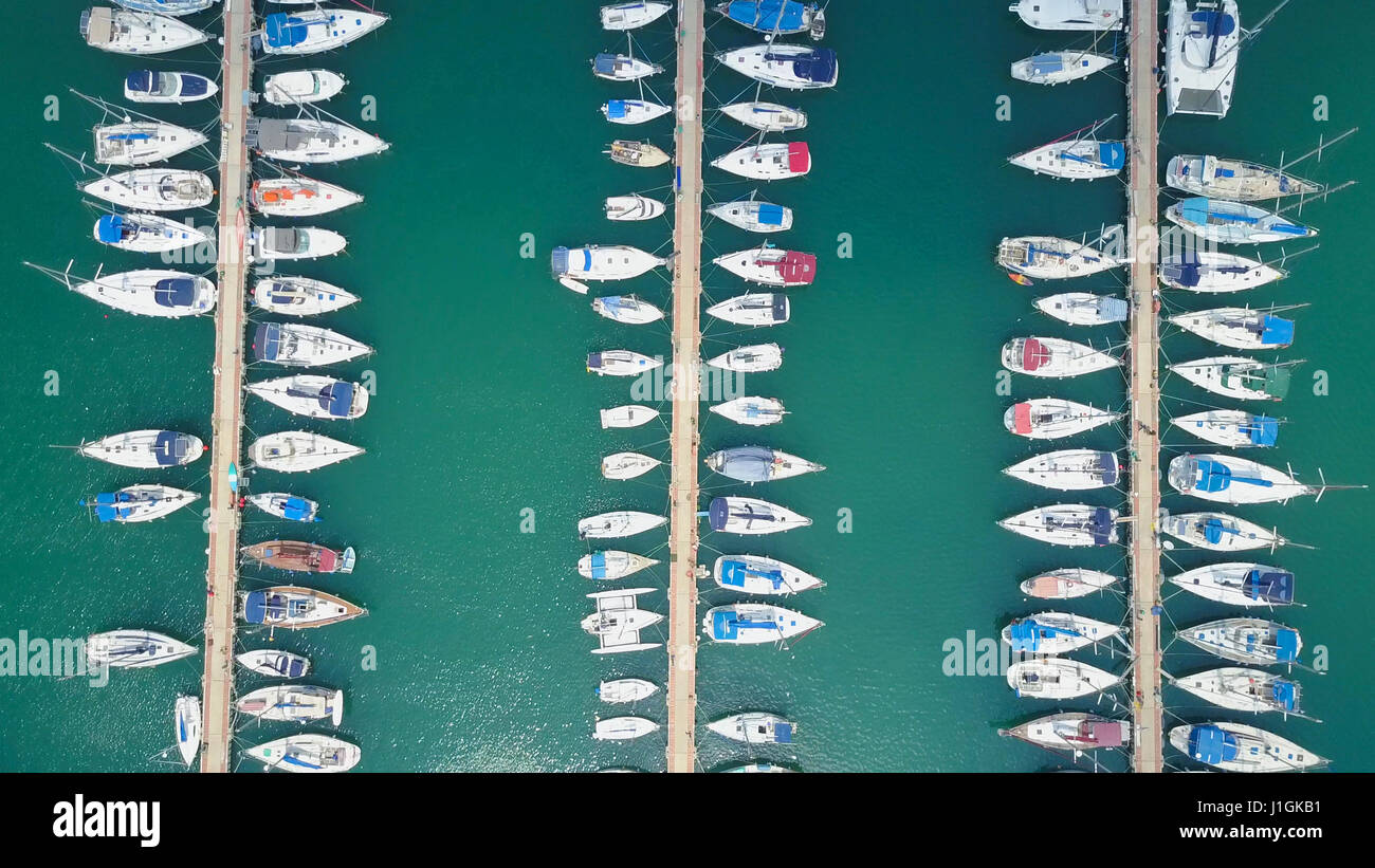 Marina Grande con vari Yacht e Barche - riprese aeree Foto Stock