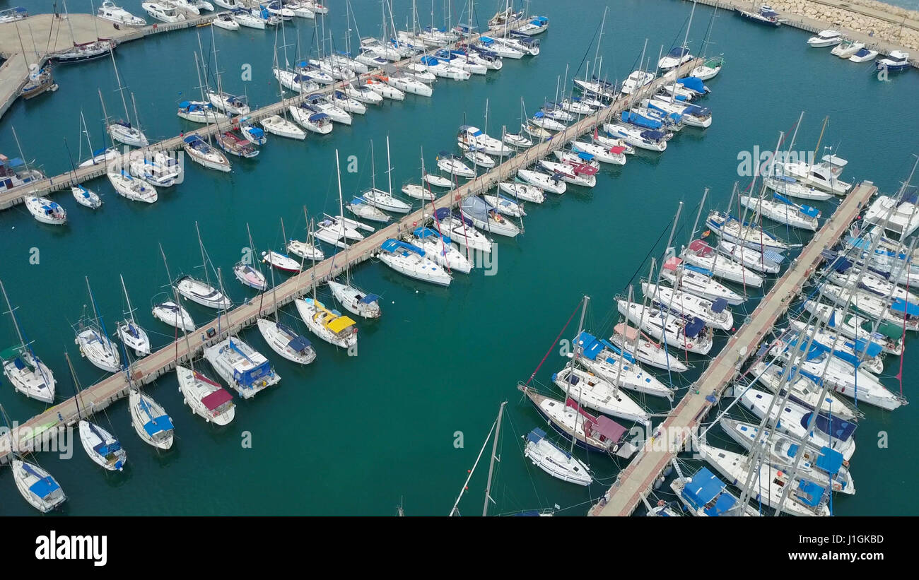 Marina Grande con vari Yacht e Barche - riprese aeree Foto Stock