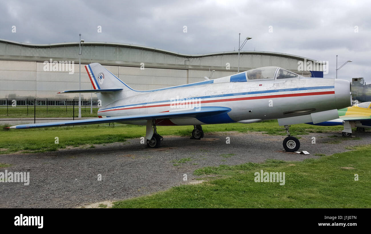 Dassault Mystere IV A presso il museo dell'Ailes Anciennes de Toulouse in Blagnac, Francia. Foto Stock