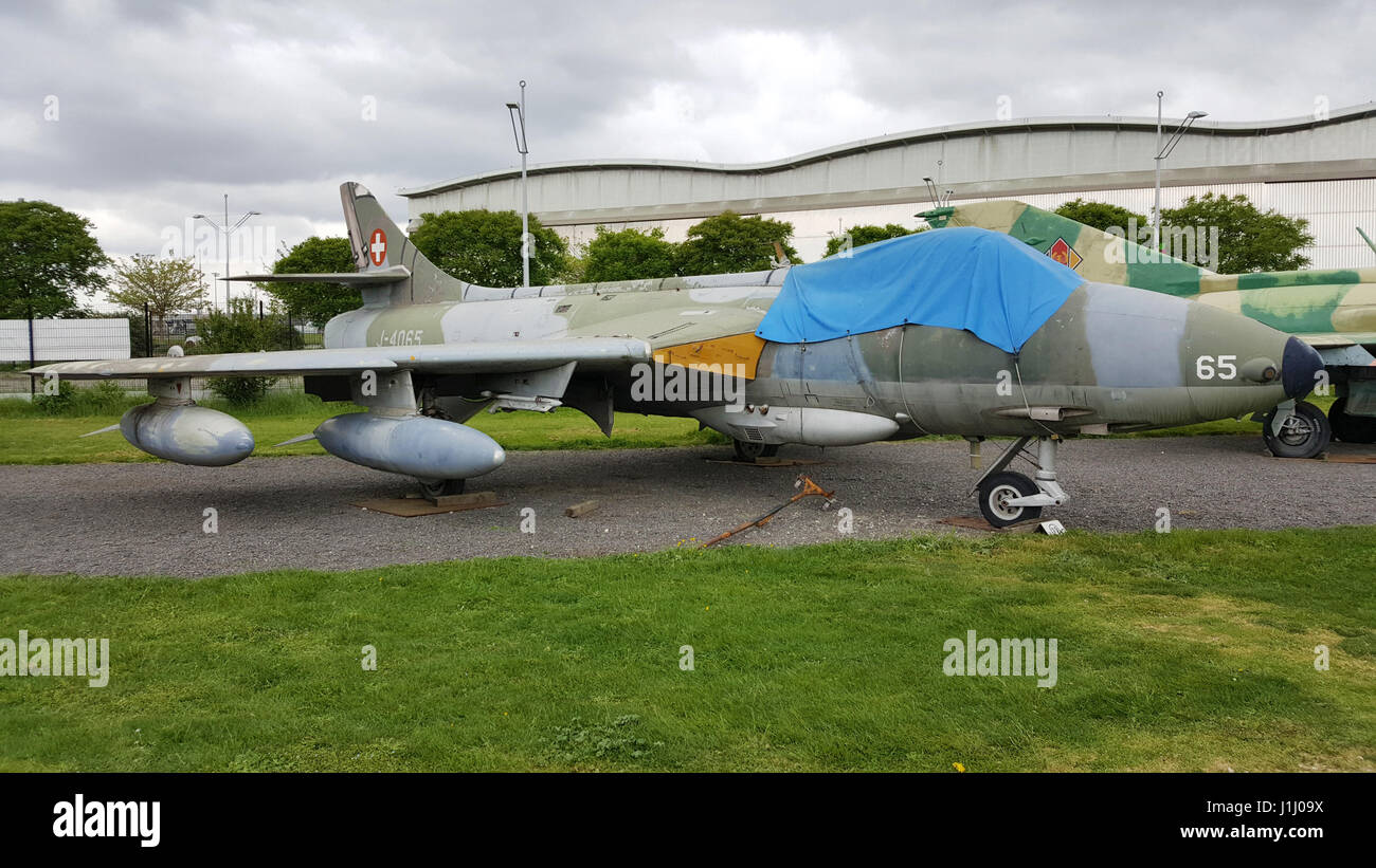 Hawker Hunter F.58 presentata dalla associazione della Ailes Anciennes de Toulouse in Blagnac, Francia. Foto Stock