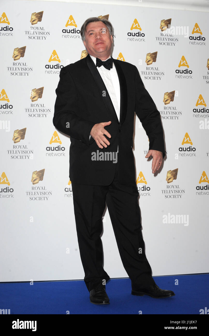 Il Royal Televisione Programma Società Awards tenutosi presso il Grosvenor House Hotel, Park Lane - Arrivi con: Ed BALLS Dove: Londra, Regno Unito quando: 21 Mar 2017 Credit: WENN.com Foto Stock