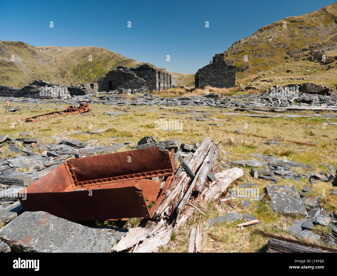 Le rovine della ex Rhosydd cava di ardesia a Bwlch y Rhosydd nel Moelwyn montagne di Snowdonia Foto Stock