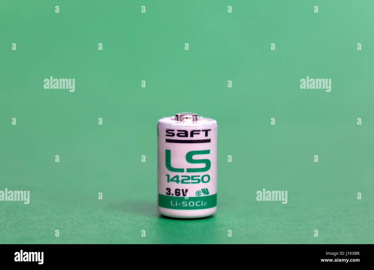 Un piccolo al litio cloruro di tionile batteria di 3.6 volt utilizzato in dispositivi elettronici portatili e backup della memoria (bassa temperatura applicazioni). Foto Stock