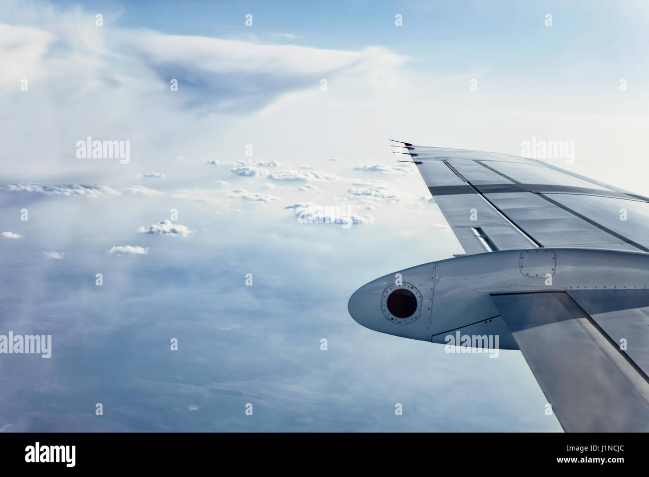Ala di aeroplano in volo, vista di aeromobili Foto Stock