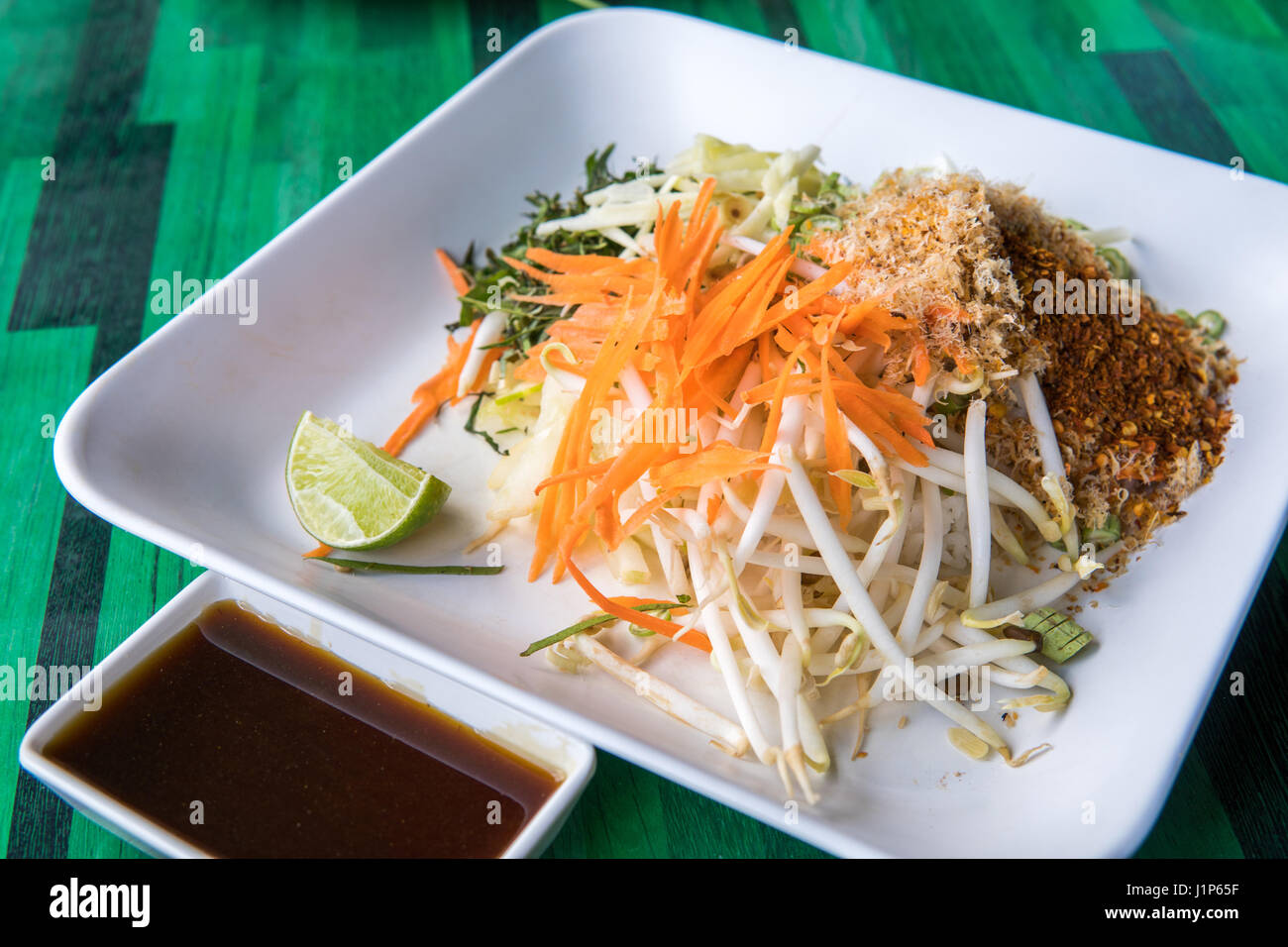 Khao yum, insalata di riso del sud della cucina tailandese Foto Stock