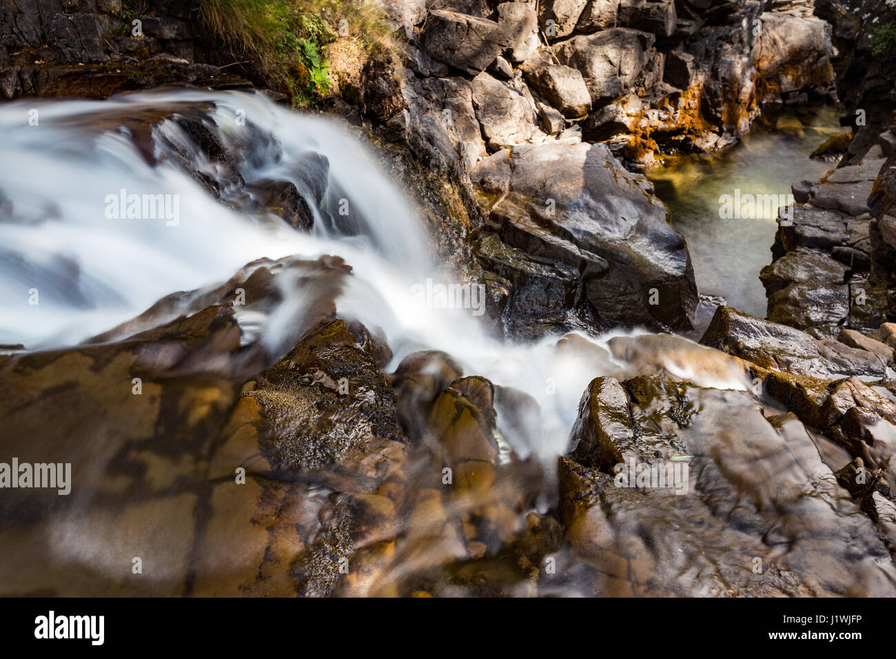 La Vallée de la Clarée. Cascata de Fontcouverte. Hautes Alpes Foto Stock