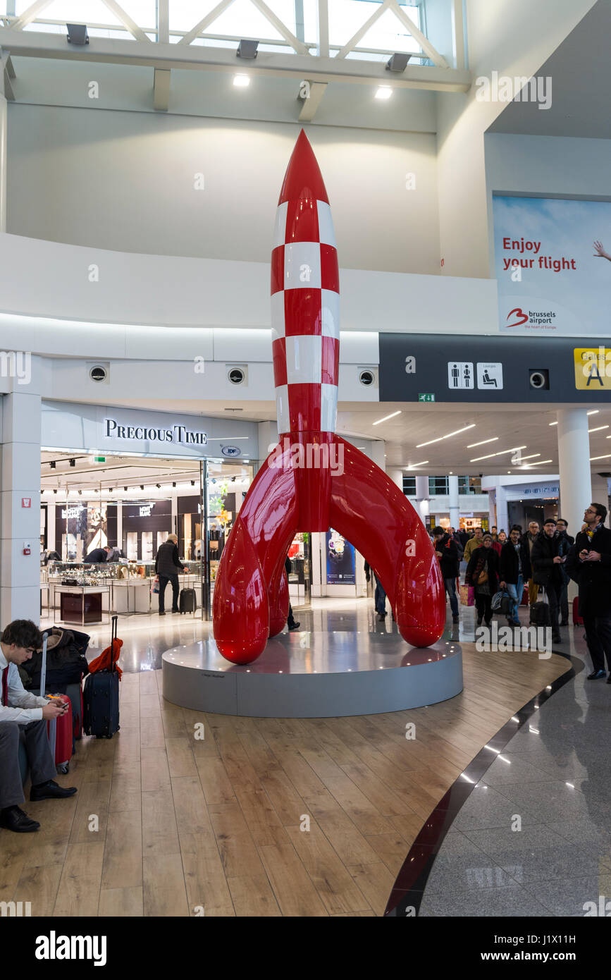 Tintin's Rocket sul connettore sul Brussels Airport Foto Stock