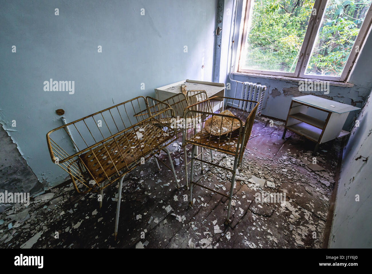 Reparto di maternità in ospedale n. 126 di pripjat città fantasma, la centrale nucleare di Cernobyl la zona di alienazione intorno al reattore nucleare disastro, Ucraina Foto Stock