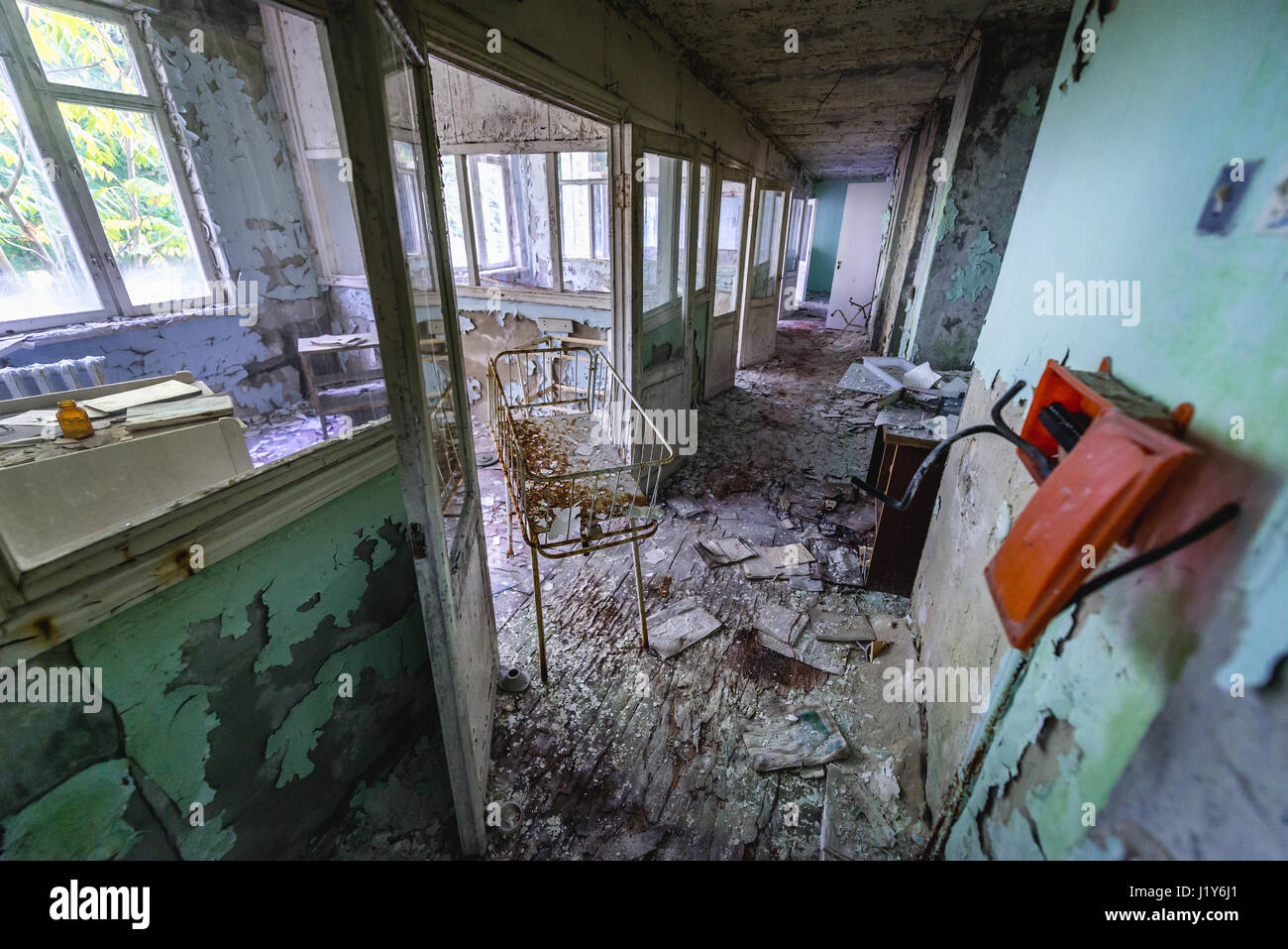 Reparto di maternità in ospedale n. 126 di pripjat città fantasma, la centrale nucleare di Cernobyl la zona di alienazione intorno al reattore nucleare disastro, Ucraina Foto Stock