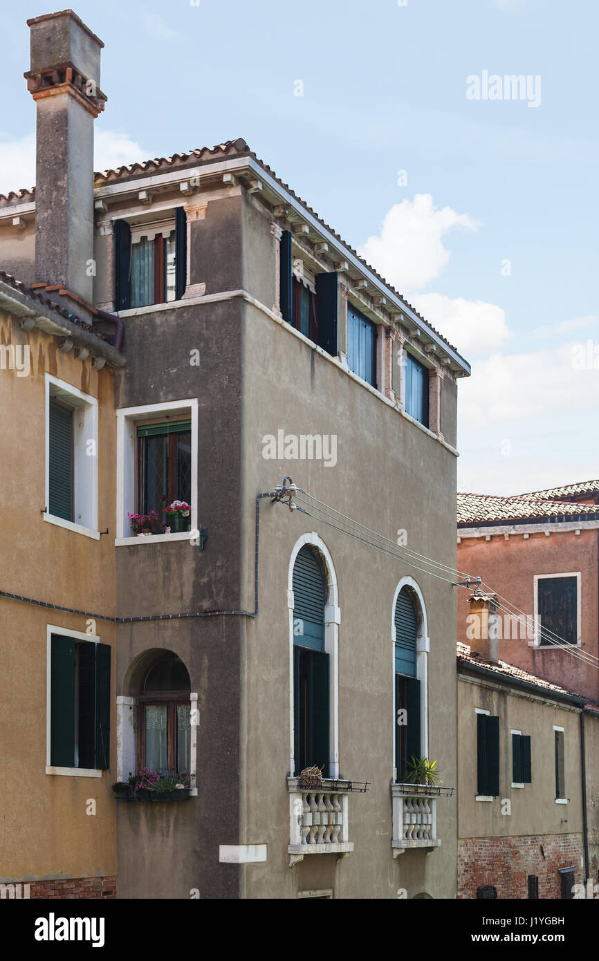 Viaggiare in Italia - appartamento case nel quartiere di Castello nella città di Venezia in primavera Foto Stock