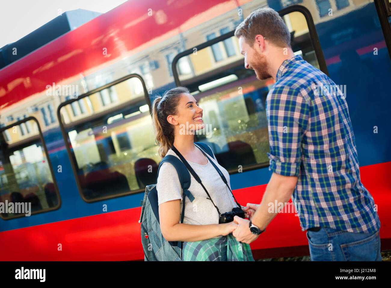 Matura in amore incontro nuovamente dopo separazione lunga Foto Stock