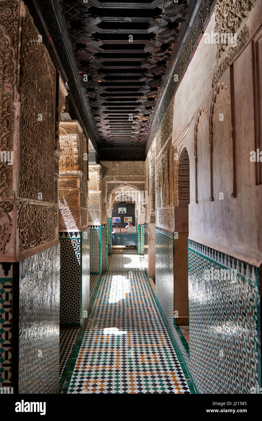Corridoio in Medersa Bou Inania, Medina von Fes, Marokko, Afrika |Bou Inania madrasa, Medina di Fez, Marocco, Africa| Foto Stock