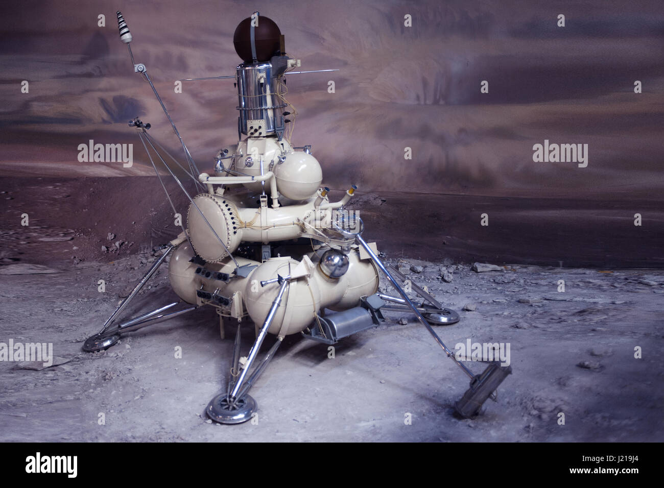 Il lander per esplorazione di superficie di altri pianeti. Oggetto storico. Il Museo della Cosmonautica di Mosca, Russia Foto Stock