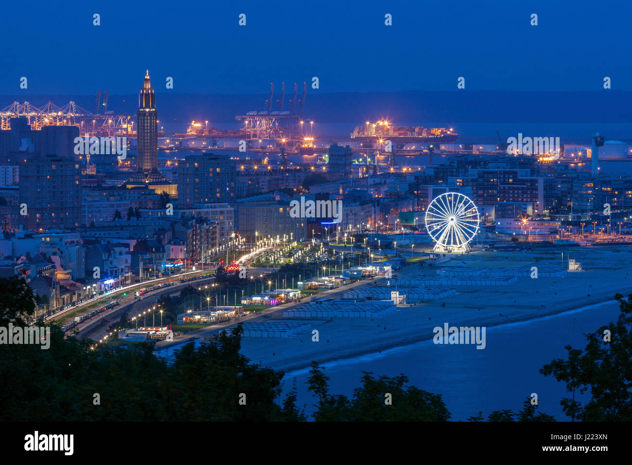 Panorama di Le Havre di notte. Le Havre, Normandia, Francia Foto Stock