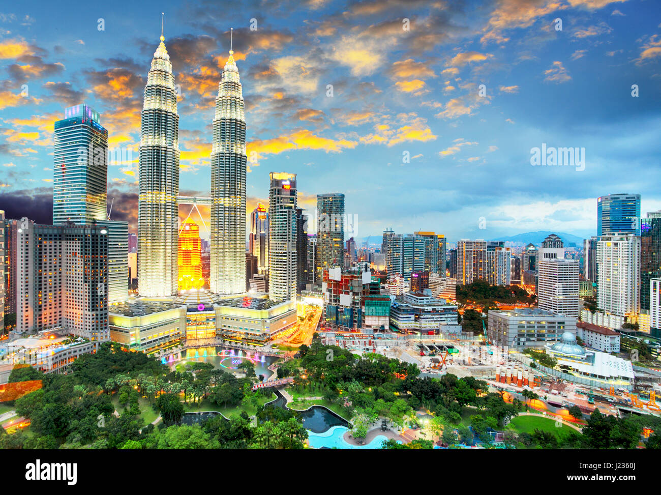 La città di Kuala Lumpur durante il tramonto Foto Stock