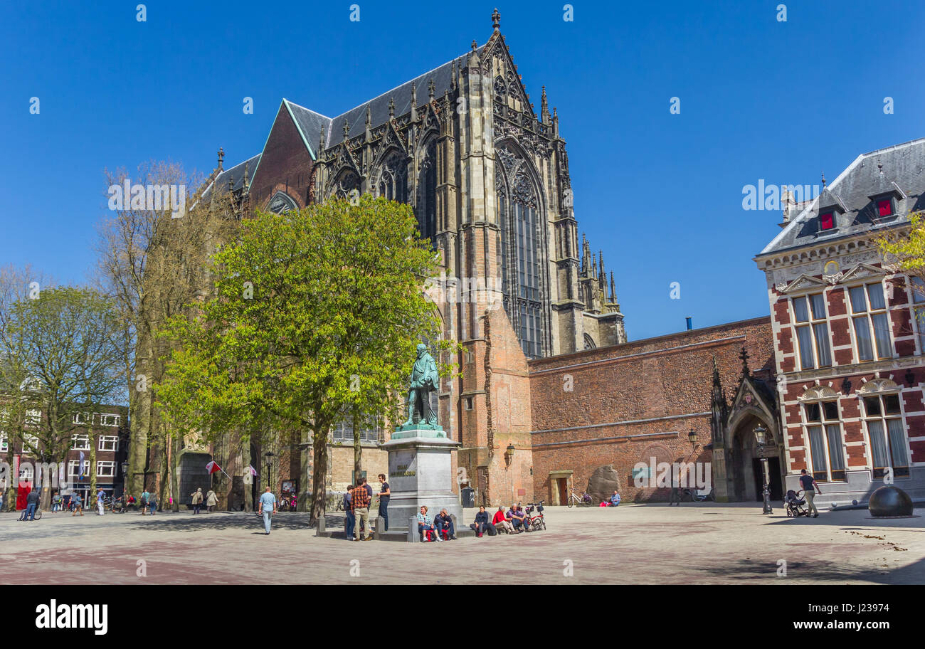La Chiesa del Duomo a piazza centrale in Utrecht, Paesi Bassi Foto Stock
