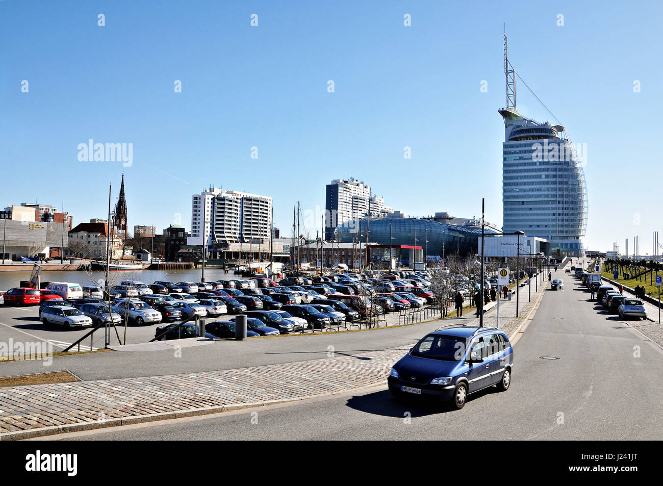 BREMERHAVEN, Germania - 6 Marzo 2011: Bremerhaven conference center building. Foto Stock