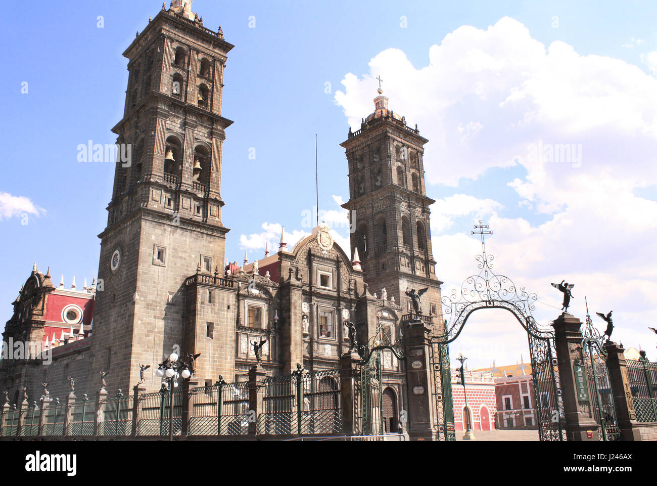 Basilica Cattedrale sulla piazza centrale, Puebla de Zaragoza, Messico. Patrimonio mondiale dell UNESCO Foto Stock