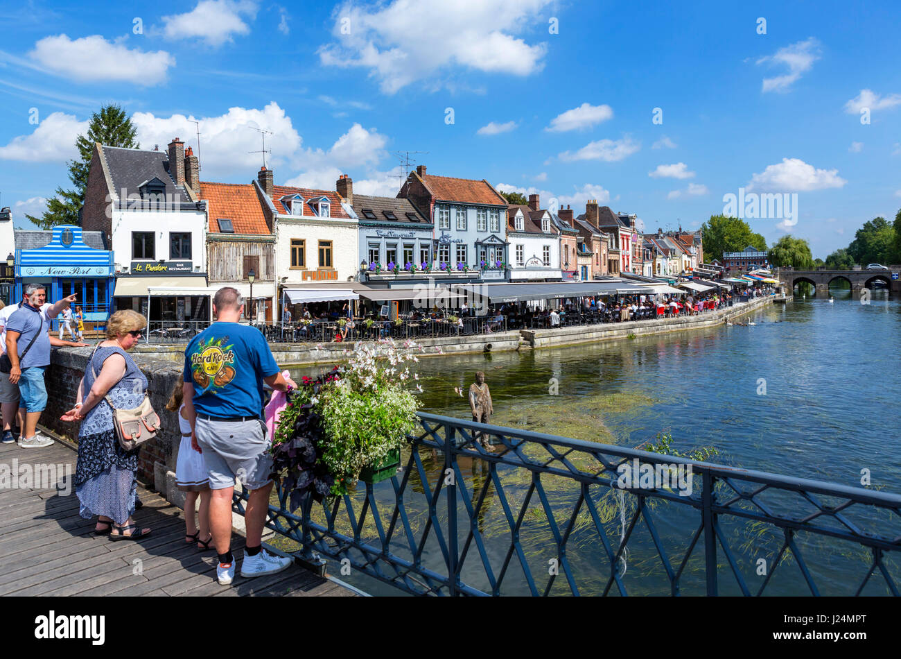 Il fiume Somme e Quai Bleu nel Quartier St-Leu, Amiens, Piccardia, Francia Foto Stock