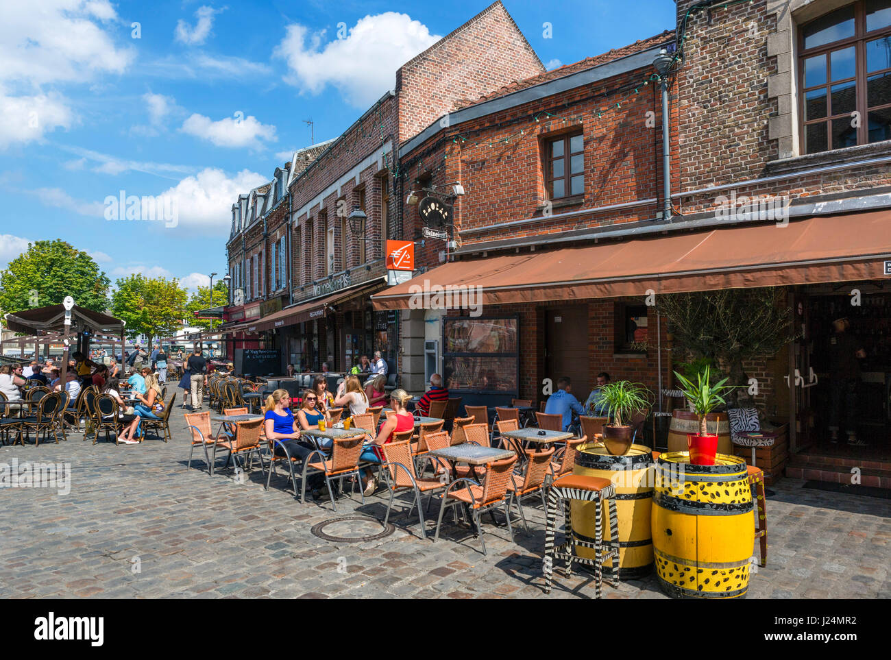 Cafe su Rue des BondÃ©s, Quartier St-Leu, Amiens, Piccardia, Francia Foto Stock